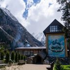 Объект находится в горах, Отель ТауРух