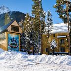 Объект находится в горах, Отель ТауРух