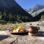 Объект находится в горах, Отель ТауРух