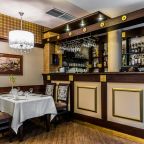 Ресторан «Фаворит», Отель Cronwell Inn Стремянная