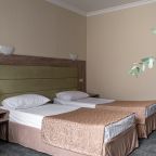 Студио, Гостиница Гала-Альпик