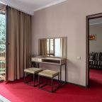 Люкс, Гостиница Гала-Альпик