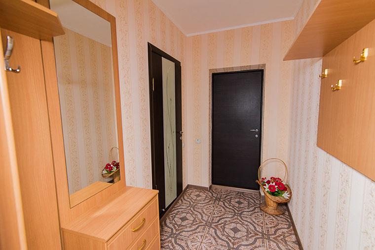 Четырехместный (Четырехместный номер с общей ванной комнатой) гостиницы Пятёрочка Люкс, Качканар