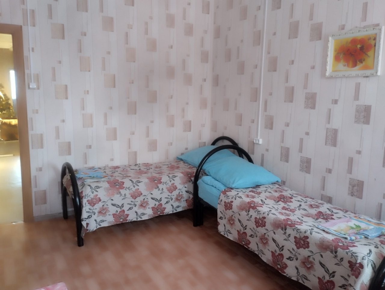 Трёхместный и более (Трехместный номер эконом класса №12), Гостевой дом Луманская Заводь