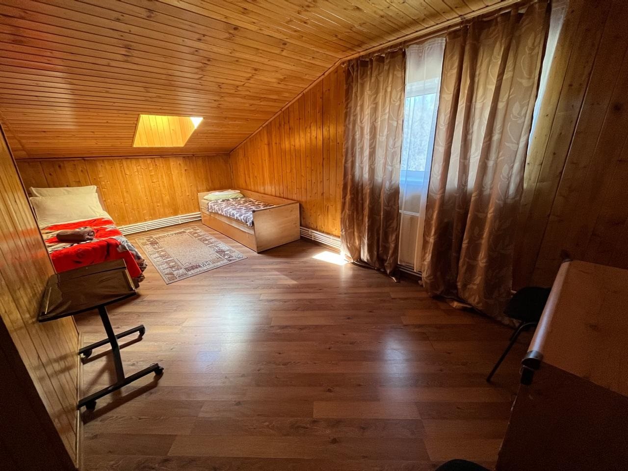 Коттедж с камином