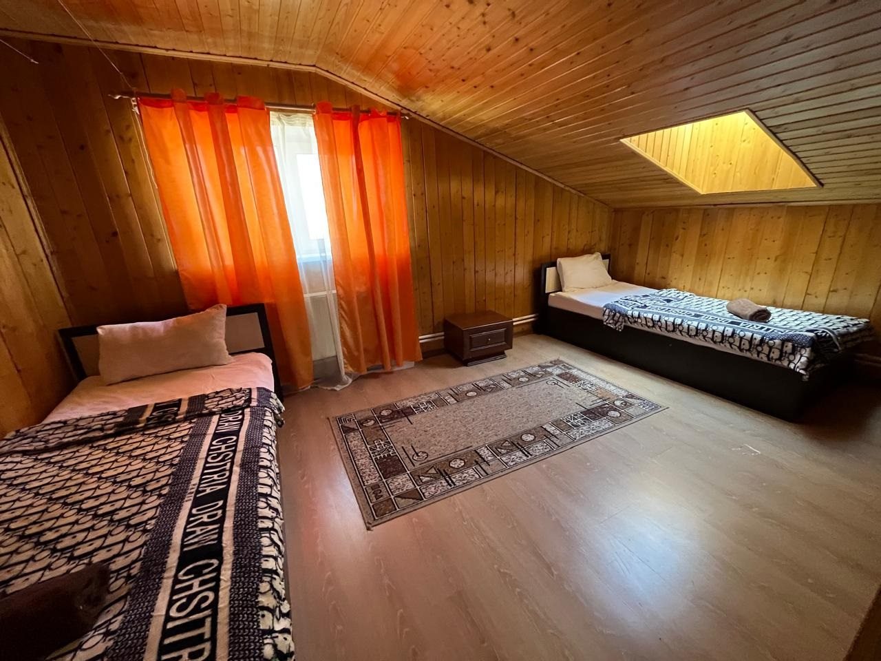 Коттедж с камином