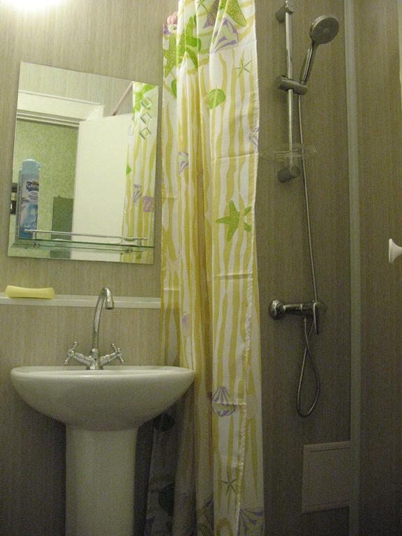 Двухместный (Стандартный двухместный номер с 2 отдельными кроватями) отеля Беломорье, Кандалакша