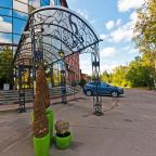 Парковка, Гостиница К-Визит