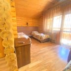 Четырехместный (Улучшенный четырехместный номер), Гостевой дом Ирбис