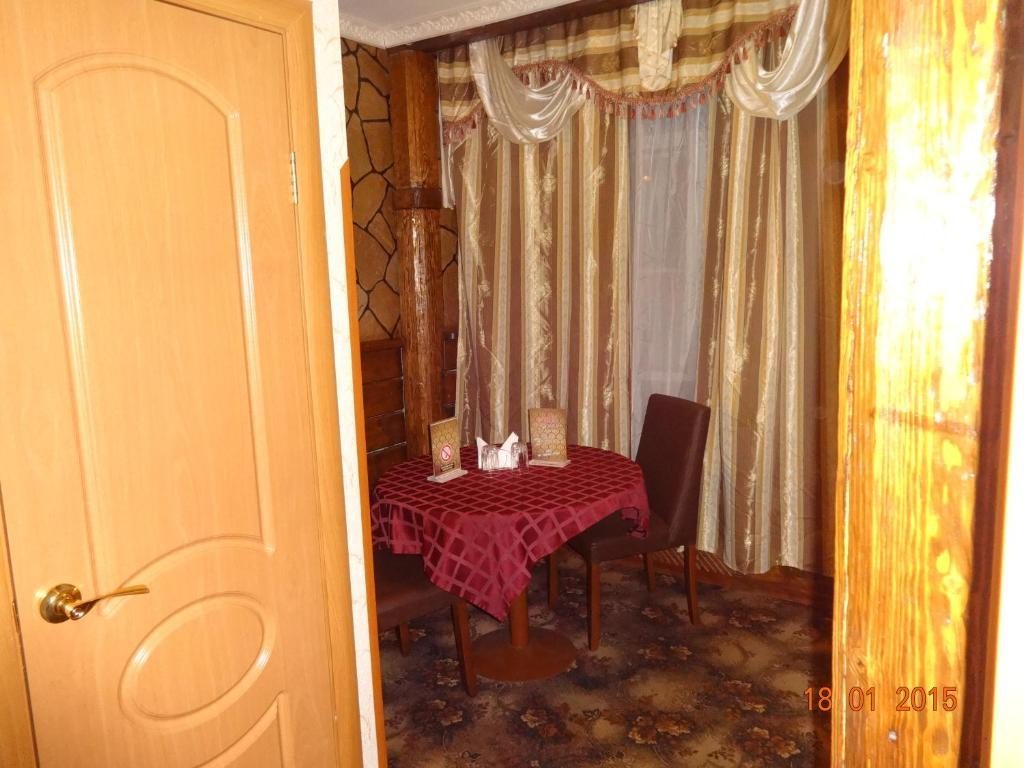 Двухместный (twin стандарт) гостиницы Шелковый путь, Щелково