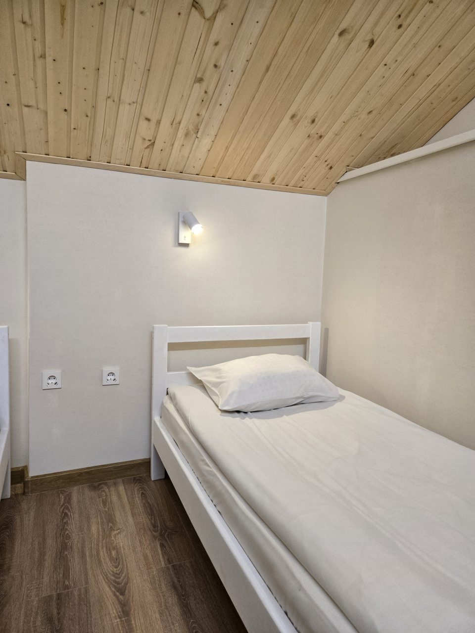 Шестиместный (Кровать в общем номере для мужчин и женщин), Хостел Белый Тополь