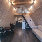 Коттедж (A-Frame), База отдыха River House