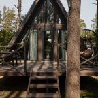 Коттедж (A-Frame), База отдыха River House