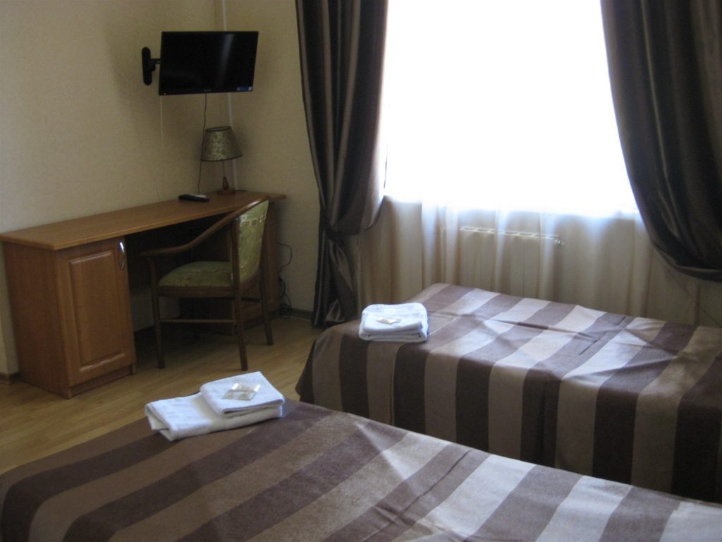 Четырехместный (Койко-место в 4-местном общем номере для мужчин и женщин) отеля Визит, Астрахань
