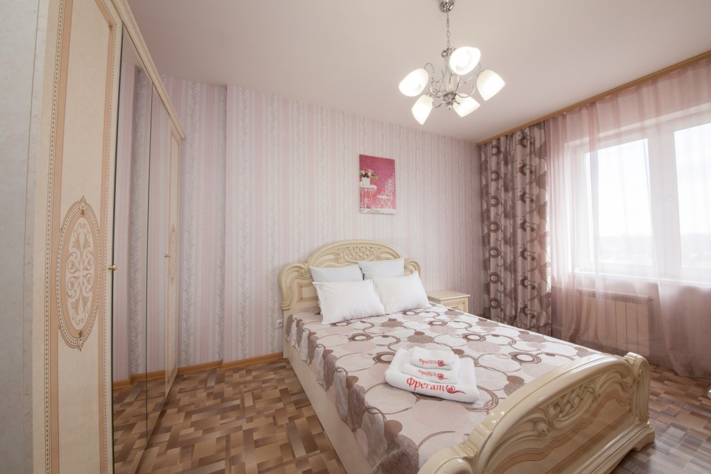 Апартаменты (С 2 спальнями) гостиницы Фрегат, Красноярск