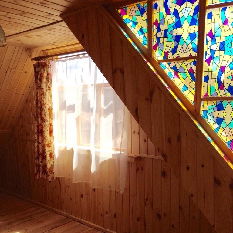 Семейный (Семейный номер с видом на озеро) гостевого дома Отдых на Байкале, Хужир
