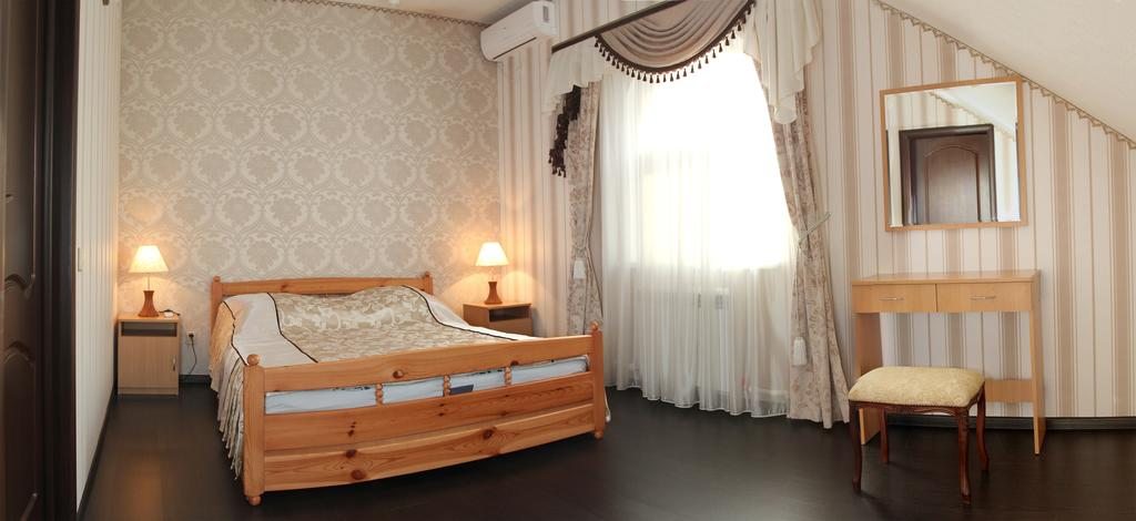 Сьюит (Люкс с 2 спальнями) загородного отеля Владимир, Балево