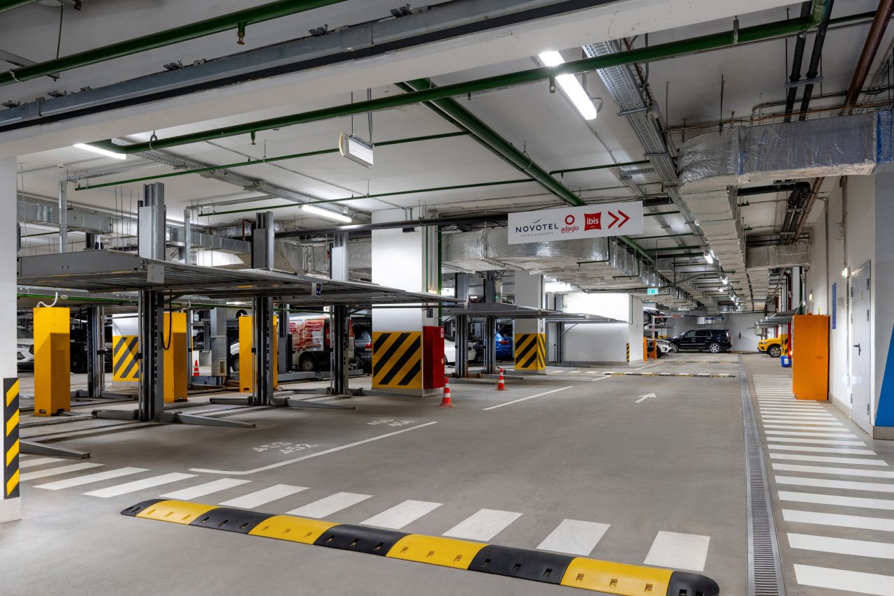 Парковка, Отель Ibis Москва Киевская