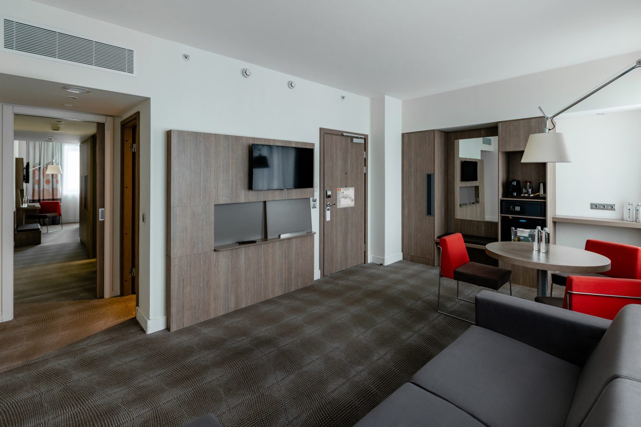 Люкс (Номер Люкс для маломобильных - с двуспальной кроватью), Отель Novotel Москва Киевская