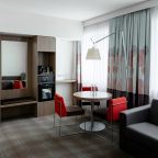 Люкс (Номер Люкс для маломобильных - с двуспальной кроватью), Отель Novotel Москва Киевская