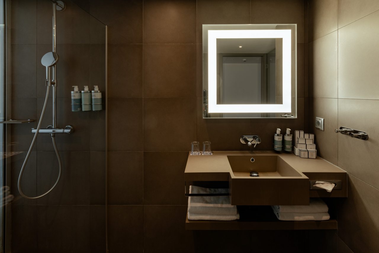 Семейный (Семейный стандартный номер - с двуспальной кроватью), Отель Novotel Москва Киевская