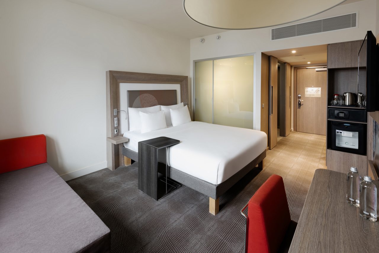 Семейный (Семейный стандартный номер - с двуспальной кроватью), Отель Novotel Москва Киевская