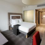Семейный (Семейный стандартный номер - с двуспальной кроватью), Отель Novotel Москва Киевская