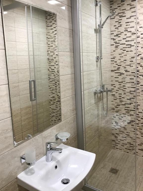 Ванная комната в номере отеля Пулково в Санкт-Петербурге. Гостиница Пулково