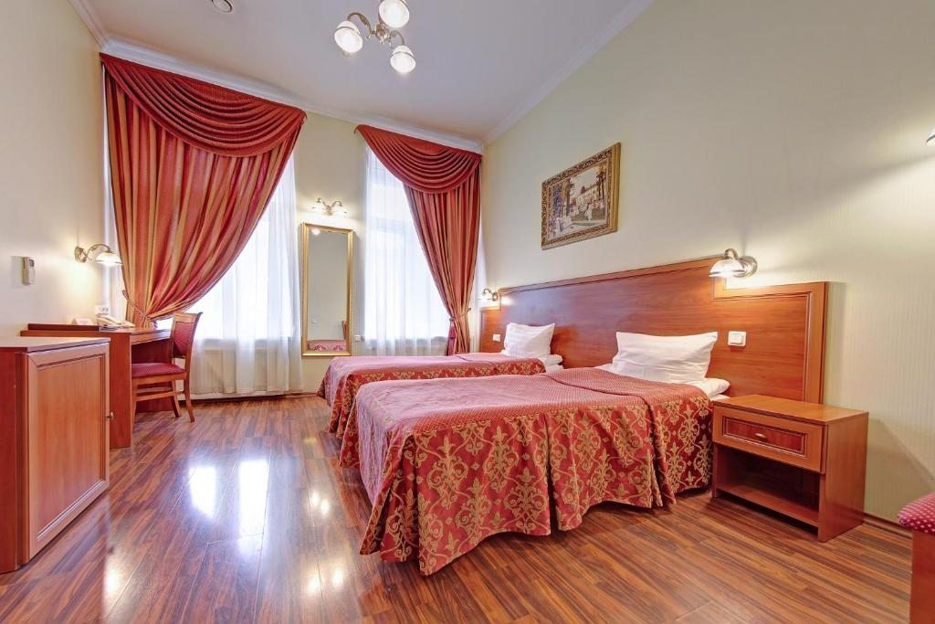 Двухместный (Двухместный номер бизнес-класса с 2 отдельными кроватями) гостевого дома Аврора Центральная, Санкт-Петербург