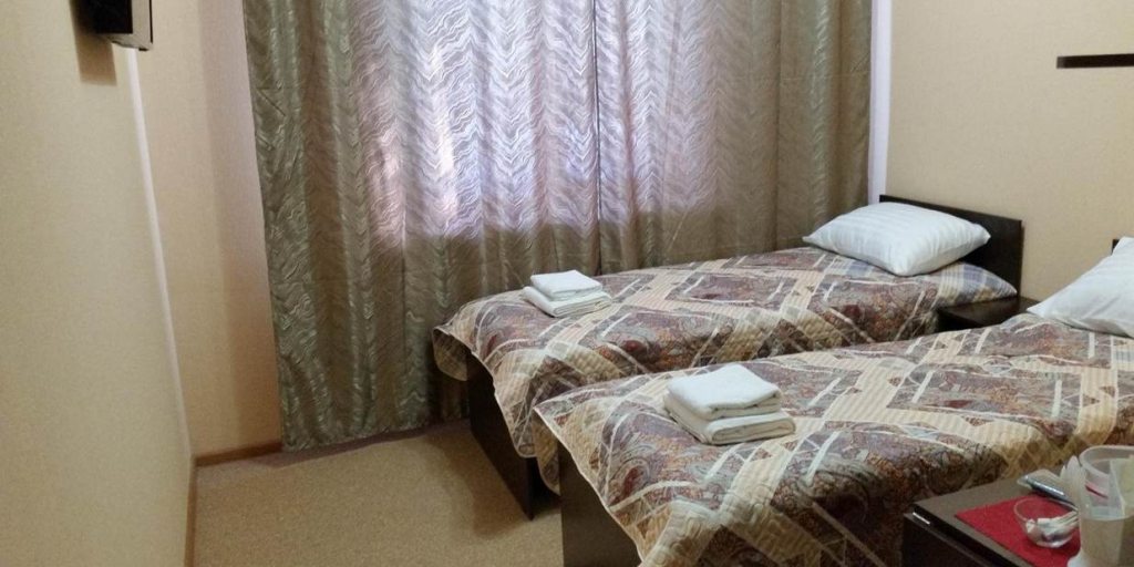 De Luxe (С 2 отдельными кроватями) гостиного дома Железногорский, Железногорск (Красноярский край)