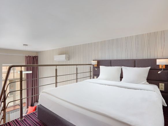 Отель Пятый угол