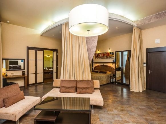 Фотография номера гостиницы Невский форум