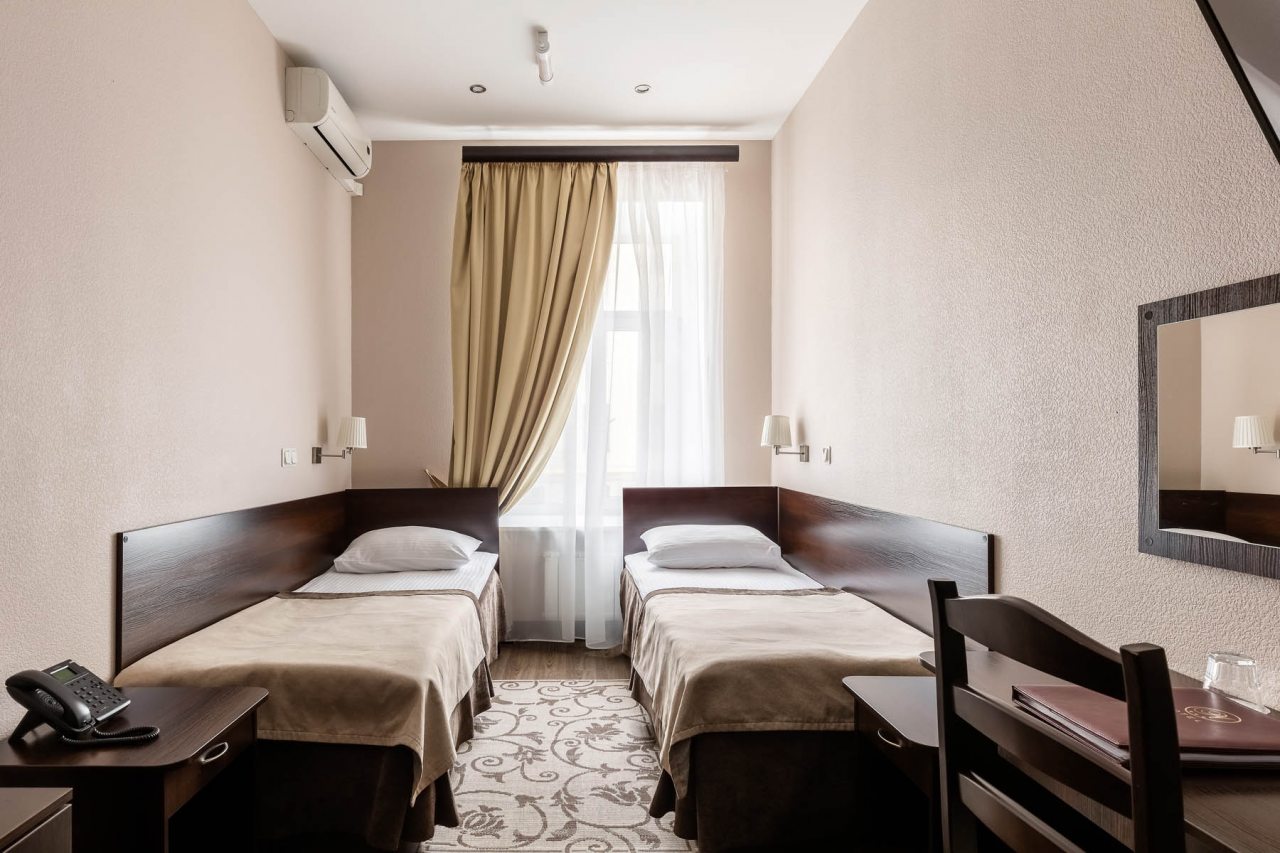 Двухместный (Стандартный двухместный номер с 2 отдельными кроватями) отеля М-Отель, Санкт-Петербург