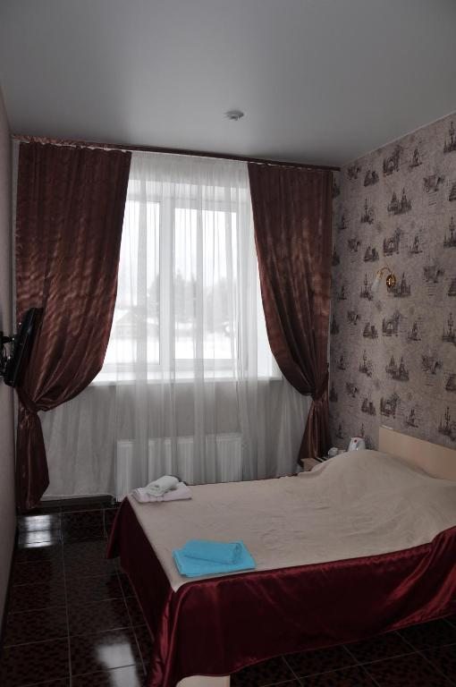 Двухместный (Уют с 1 кроватью и душем) гостиницы Залесный, Казань