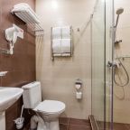 Полулюкс (Комфорт), Меблированные комнаты Невский берег 122