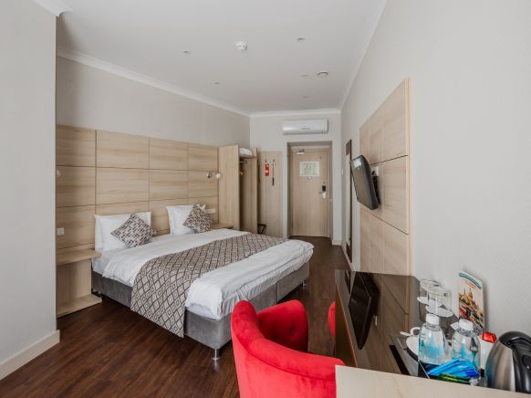 Меблированные комнаты Невский берег 122, Санкт-Петербург