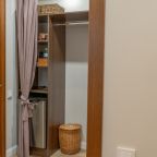 Семейный (Семейный номер с двуспальной кроватью и раскладным двуспальным диваном), Арт-отель Скворечник