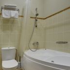 Ванная комната номера Де Люкс с джакузи