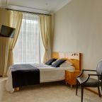 Классический номер 6 с видом на Невский проспект