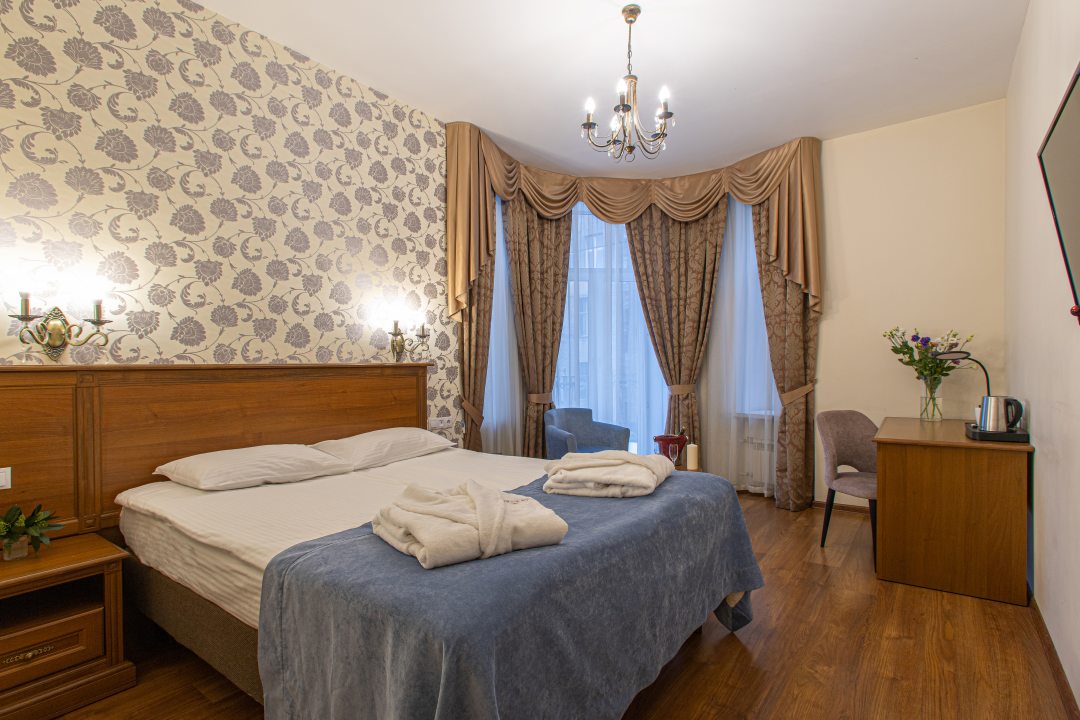 Двухместный (Улучшенный двухместный номер с 1 кроватью или 2 отдельными кроватями) отеля Атриум, Санкт-Петербург