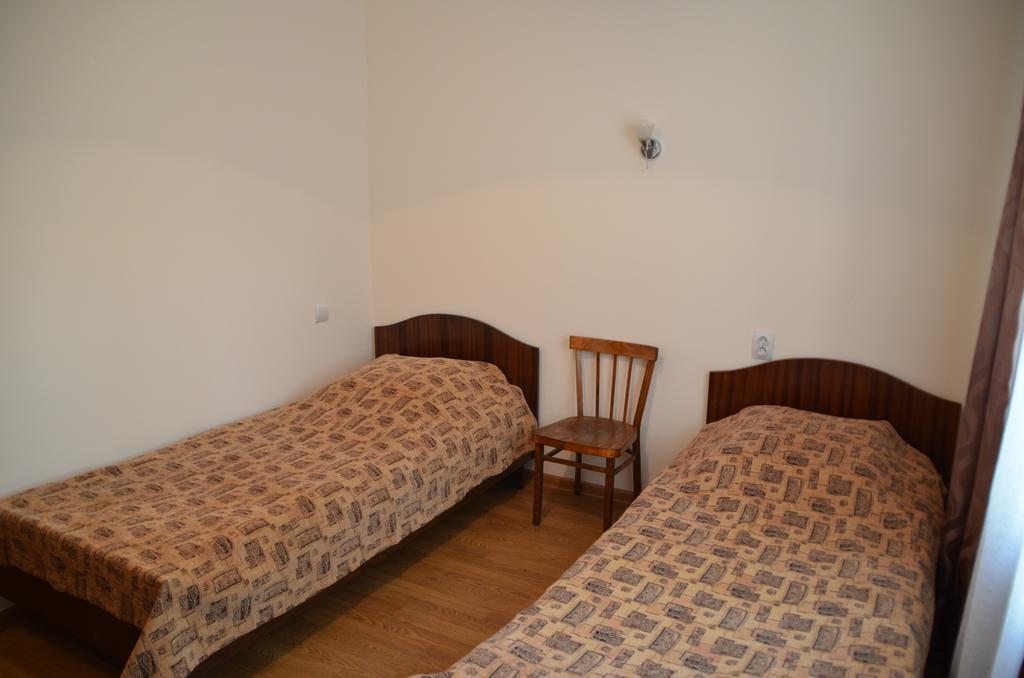 Двухместный (Двухместный номер с 2 отдельными кроватями) хостела Евро Общежитие, Ярославль