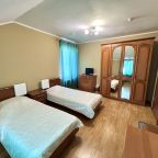Двухместный (С 2 отдельными кроватями), Отель Южный