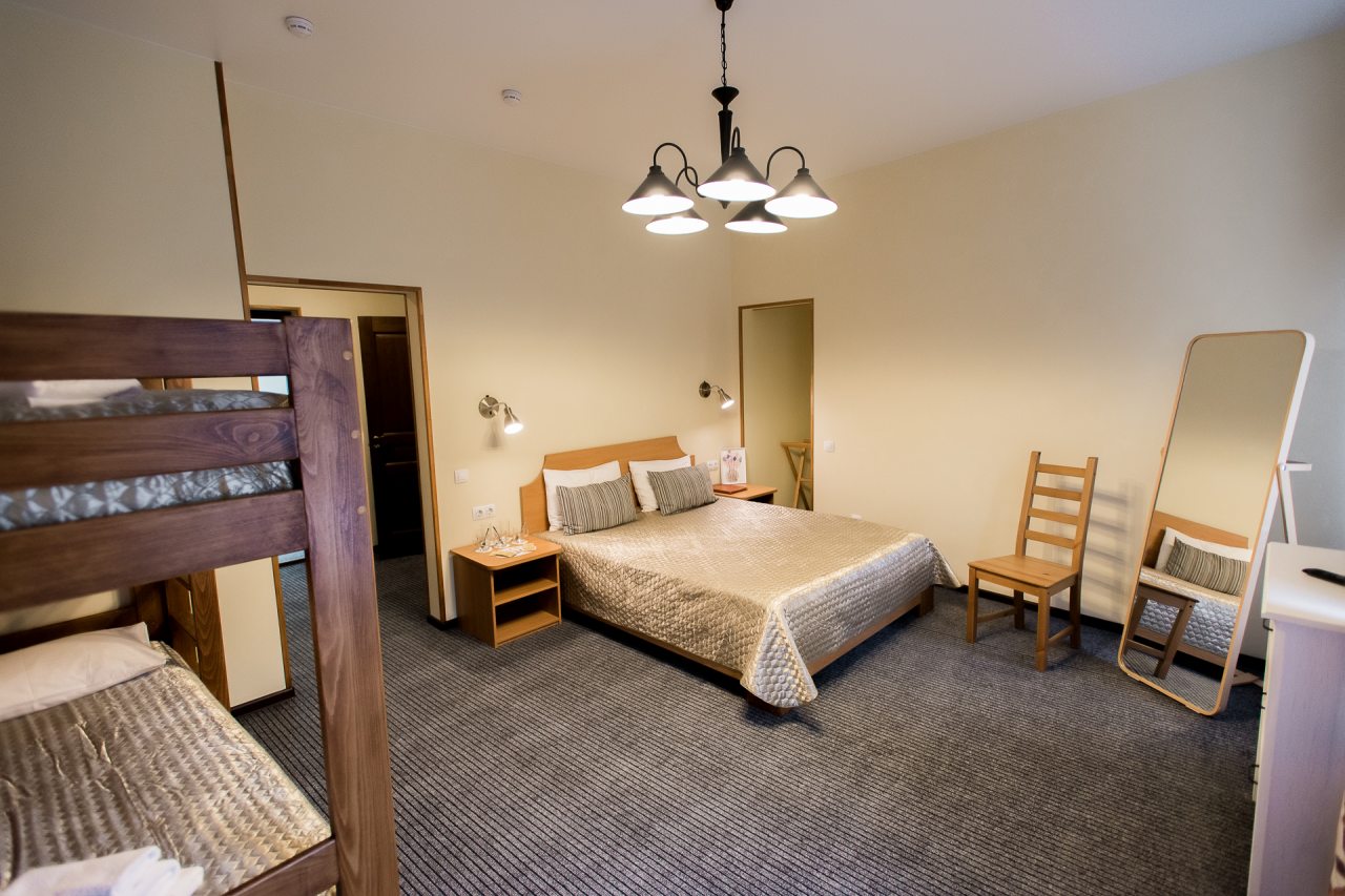 Большой семейный номер на 4 спальных места