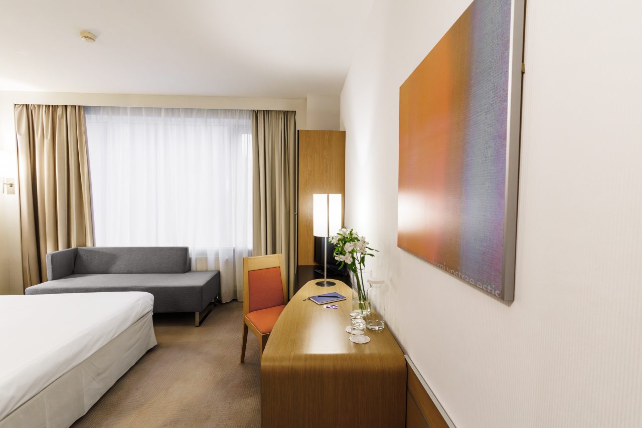 Двухместный (Улучшенный номер с двуспальной кроватью), Гостиница Novotel Санкт-Петербург Центр