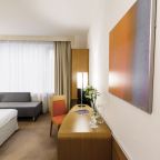 Двухместный (Улучшенный номер с двуспальной кроватью), Гостиница Novotel Санкт-Петербург Центр
