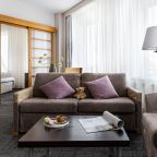 Люкс (С двуспальной кроватью и раскладывающимся диваном), Гостиница Novotel Санкт-Петербург Центр