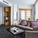 Люкс (С двуспальной кроватью и раскладывающимся диваном), Гостиница Novotel Санкт-Петербург Центр