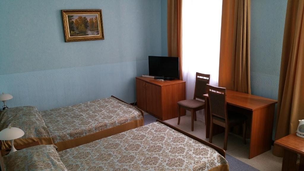 Двухместный (Двухместный номер с 2 отдельными кроватями и ванной комнатой) отеля Виардо, Альметьевск