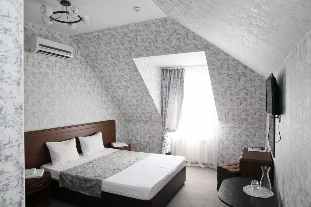 Двухместный (стандартный двухместный номер с двухспальной кроватью) мини-отеля Теплый стан, Минеральные Воды
