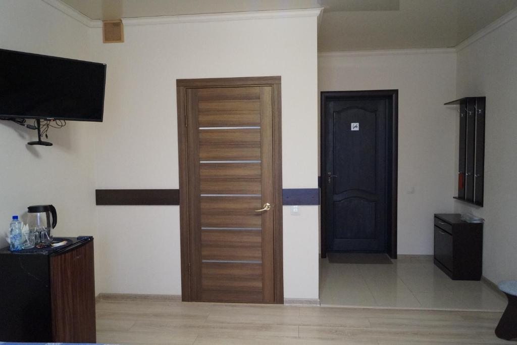 Четырехместный (Стандартный четырехместный номер), Гостиница LUX